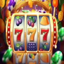 Suasana kasino live dengan dealer profesional di ratu88